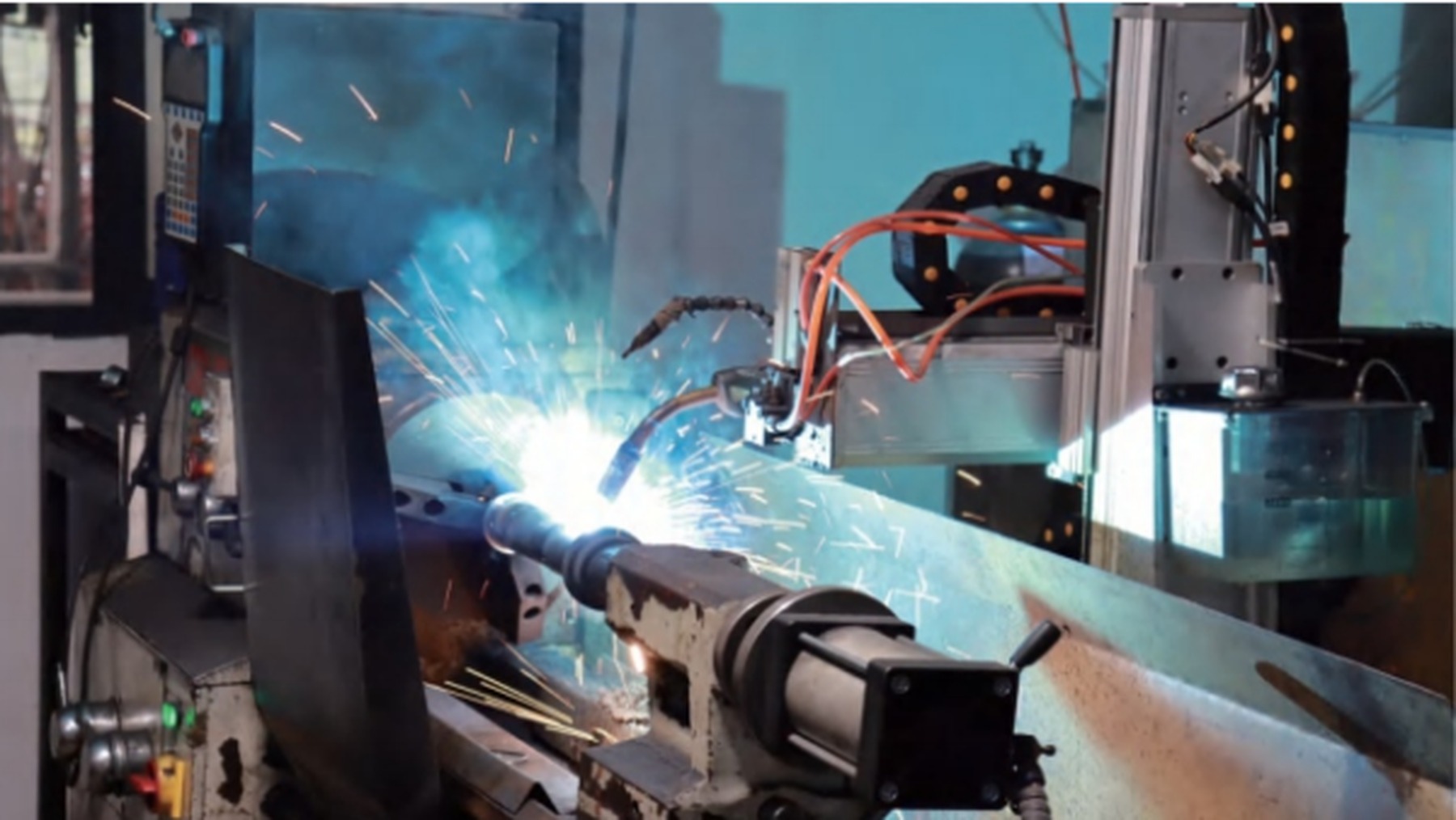 robotic welding of a hydraulic cylinder component at jiangxin